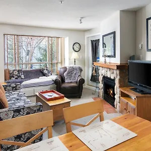https://town-plaza-suites-by-golden-dreams.hotels-of-whistler.com