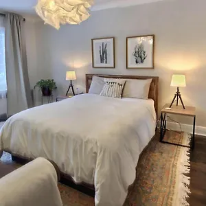 Du Survenant Guest house